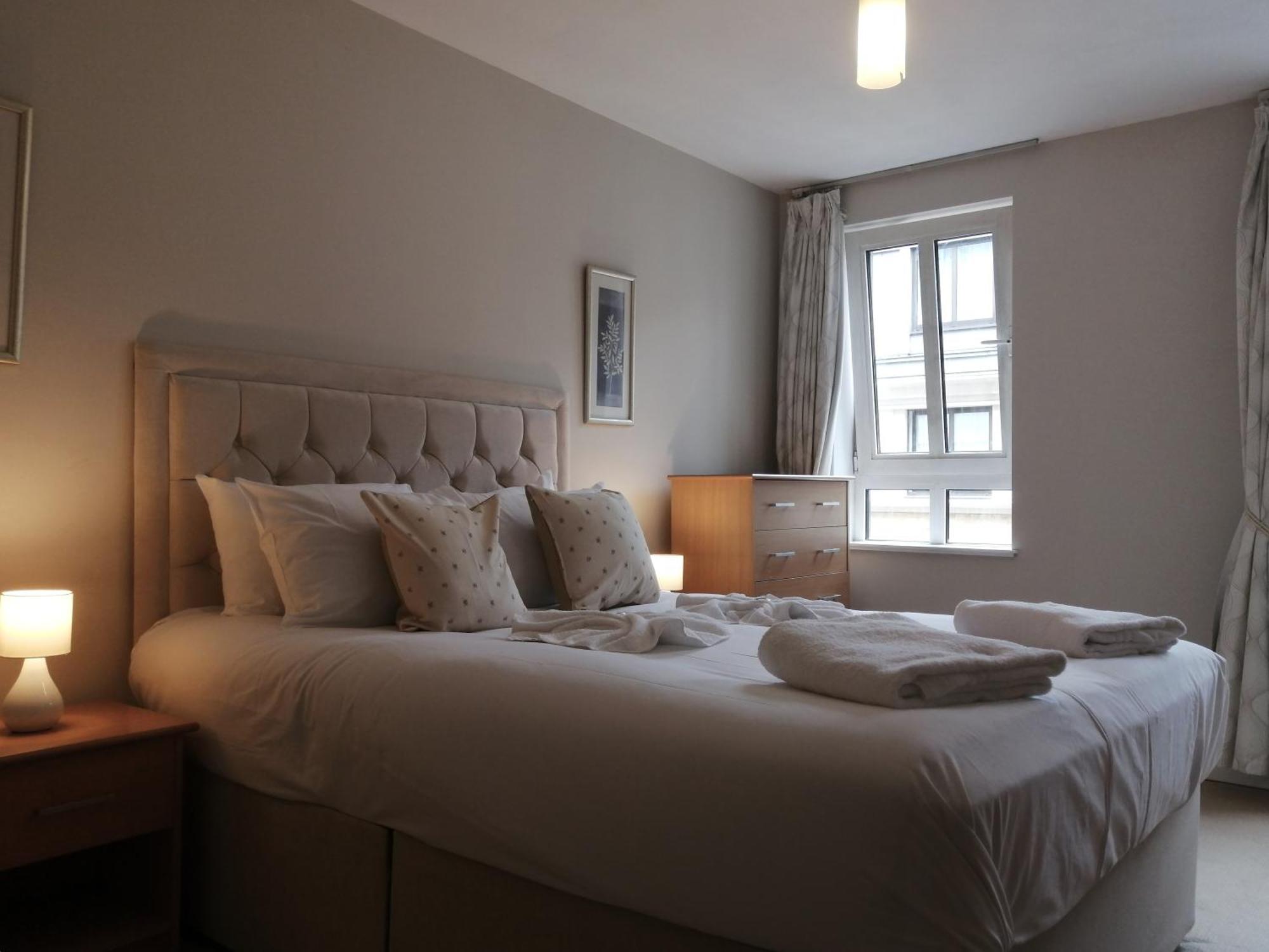 Still Life Tower Hill Executive Londra Exterior foto